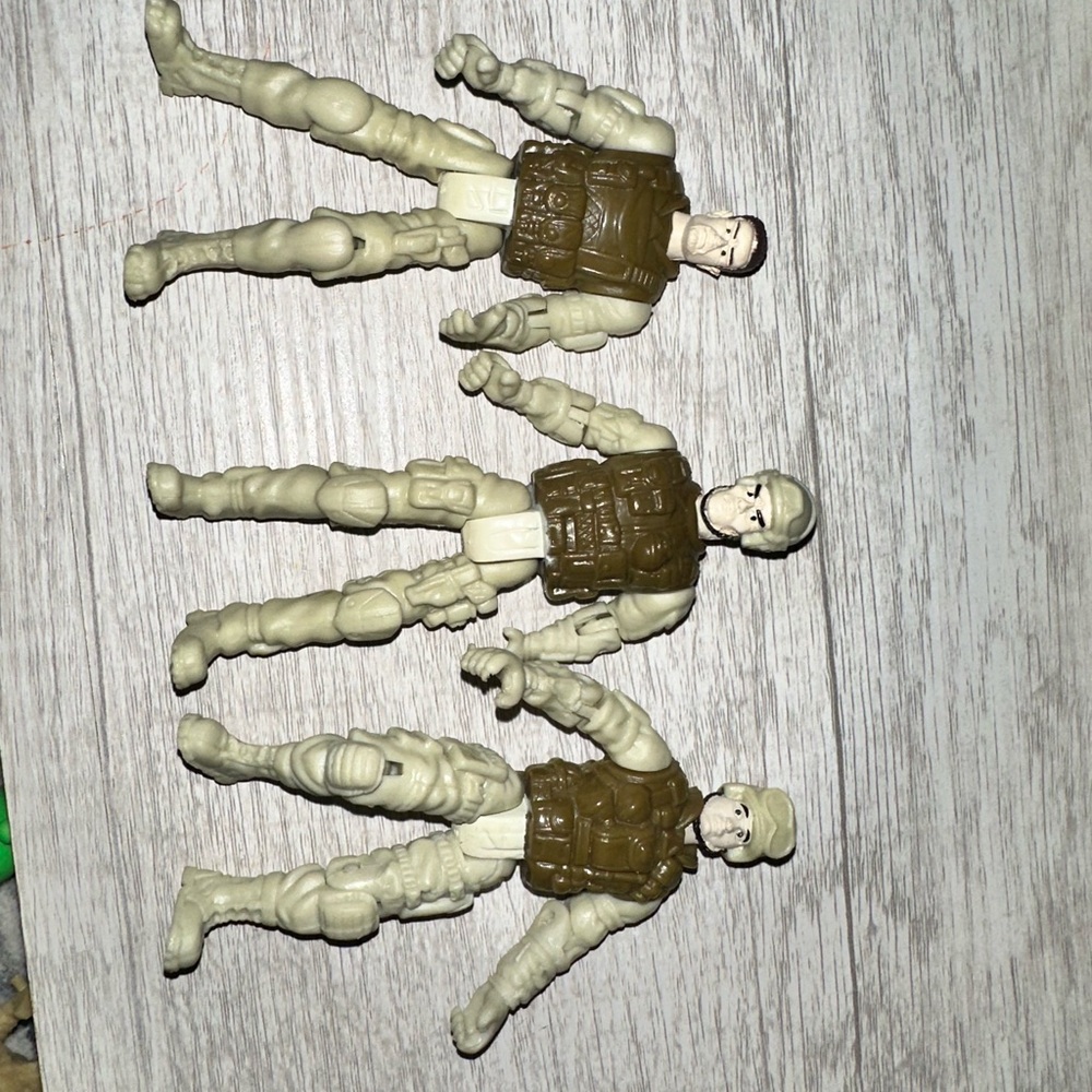 Vintage soldiers chap mei